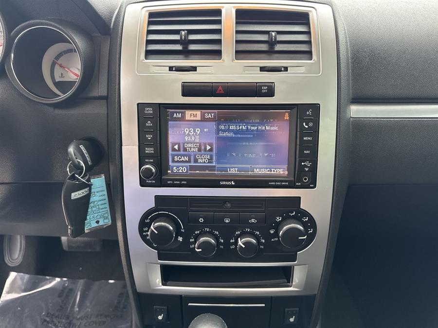 2008 Dodge Charger SXT photo