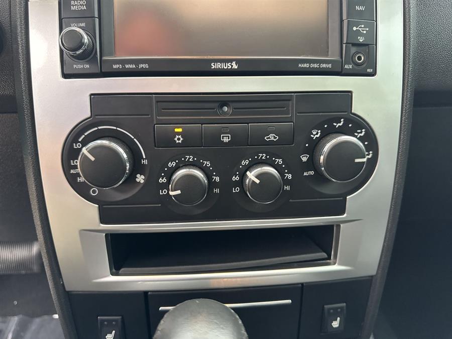 2008 Dodge Charger SXT photo