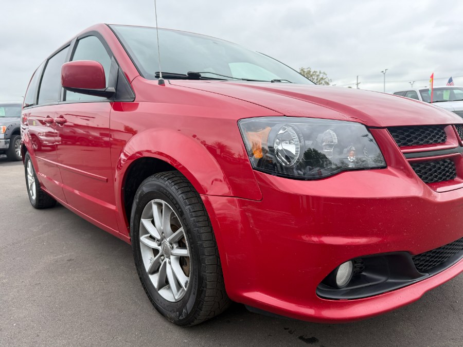2014 Dodge Grand Caravan R/T photo