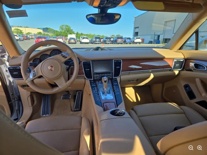 2014 Porsche Panamera photo