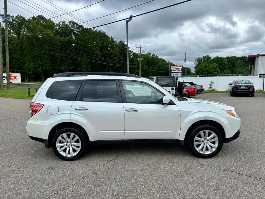 2011 Subaru Forester 2.5X Limited photo