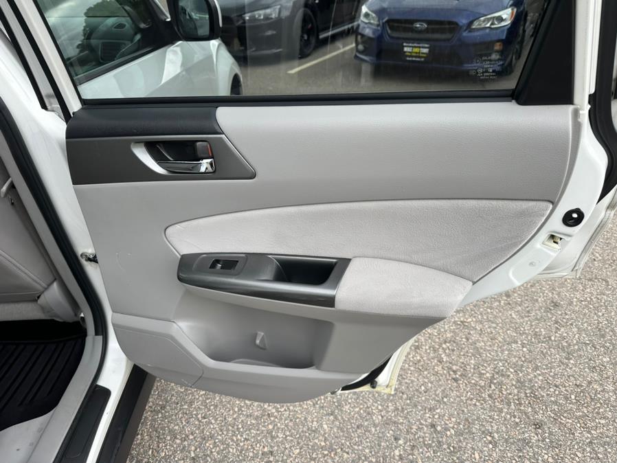 2011 Subaru Forester 2.5X Limited photo