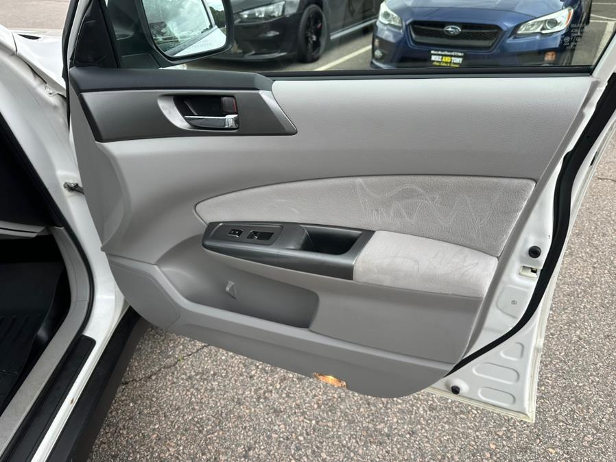 2011 Subaru Forester 2.5X Limited photo