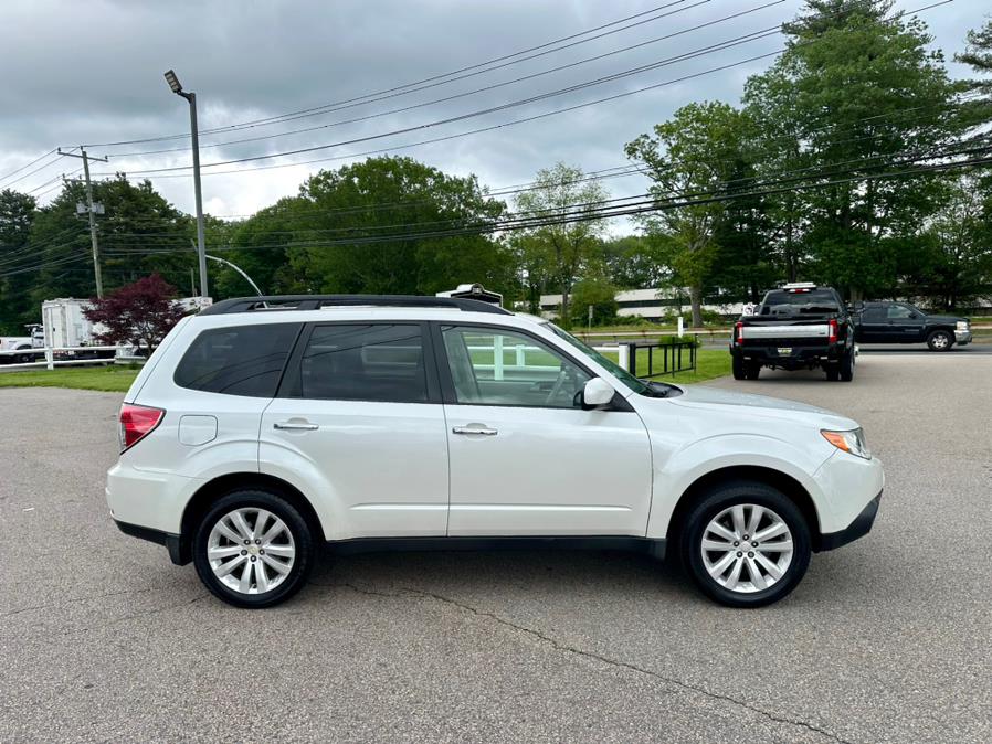 2011 Subaru Forester 2.5X Limited photo