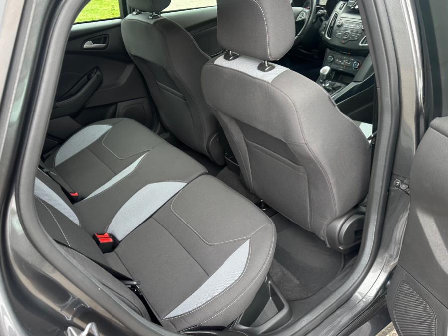 2018 Ford Focus ST Hatch photo