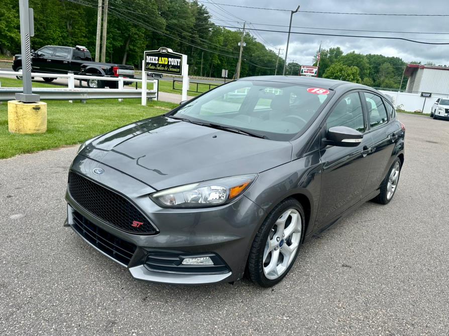 2018 Ford Focus ST Hatch photo