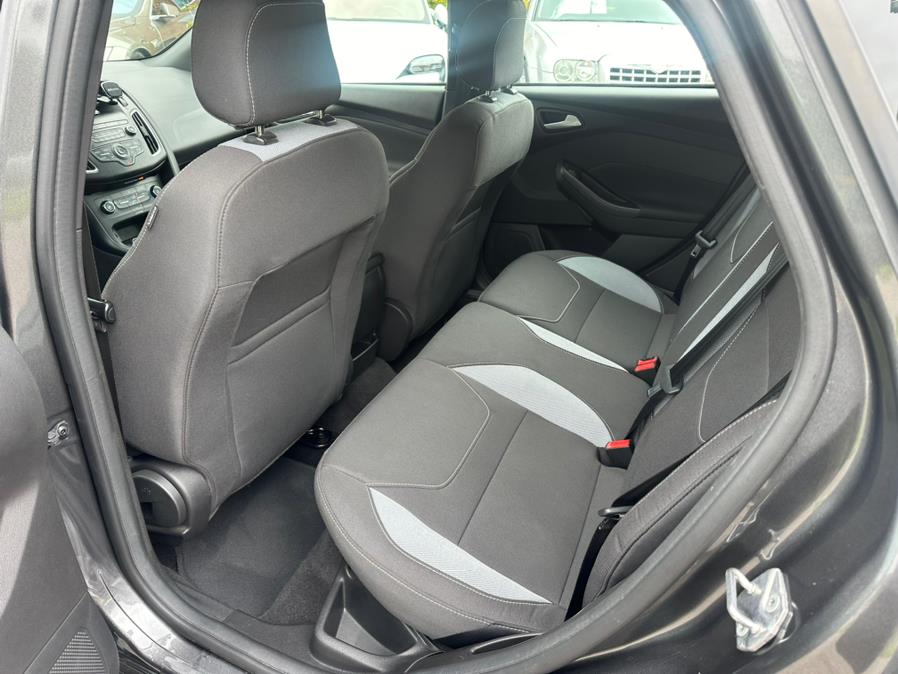 2018 Ford Focus ST Hatch photo