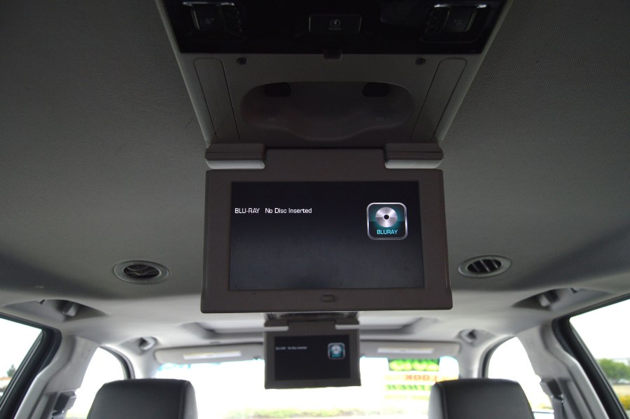2015 Chevrolet Suburban LTZ 1500 photo