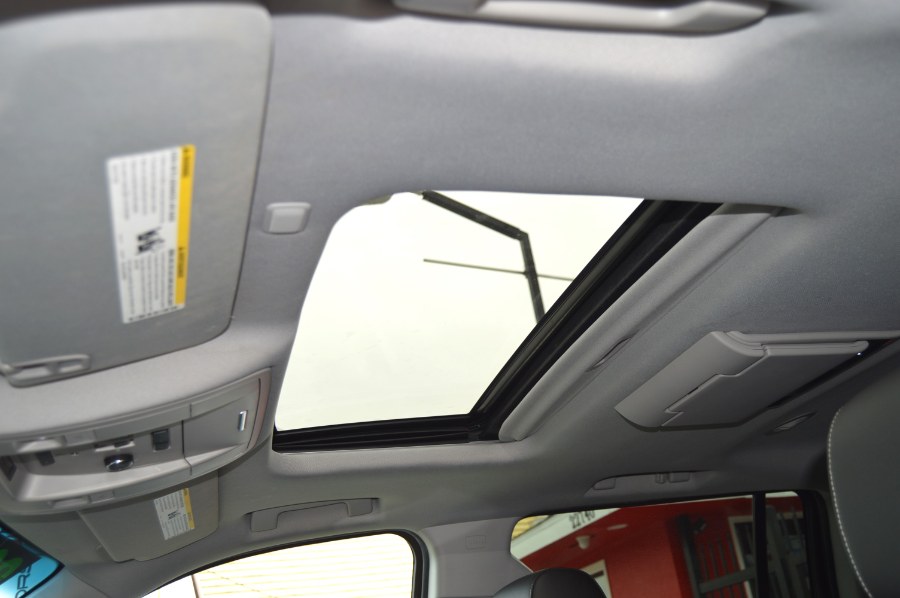 2015 Chevrolet Suburban LTZ 1500 photo