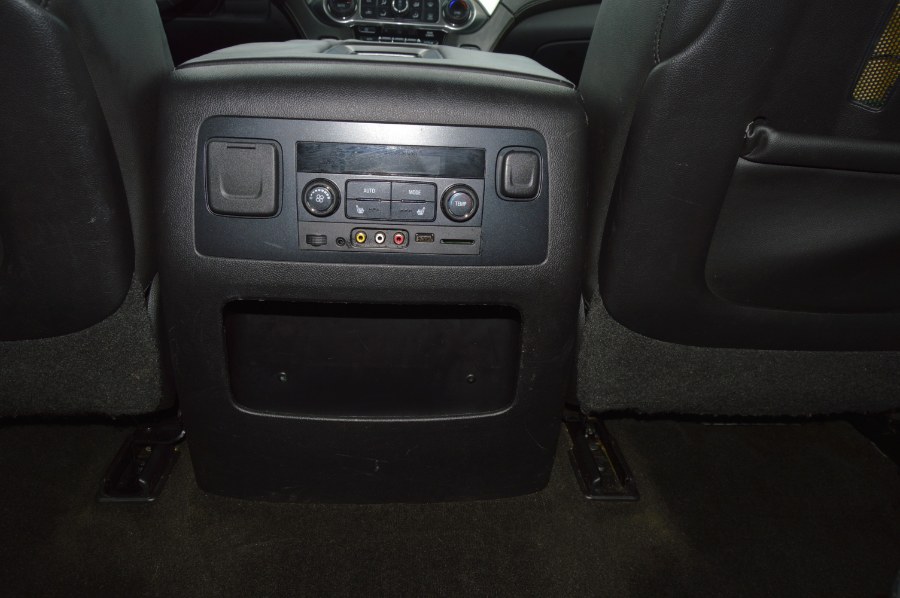 2015 Chevrolet Suburban LTZ 1500 photo
