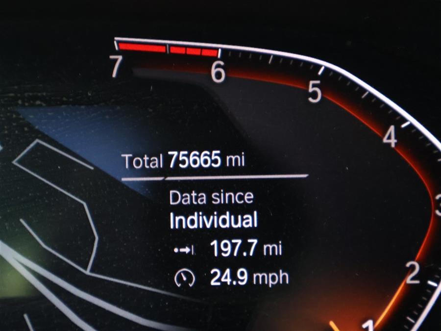 2019 BMW 3-Series 330xi xDrive Sedan photo