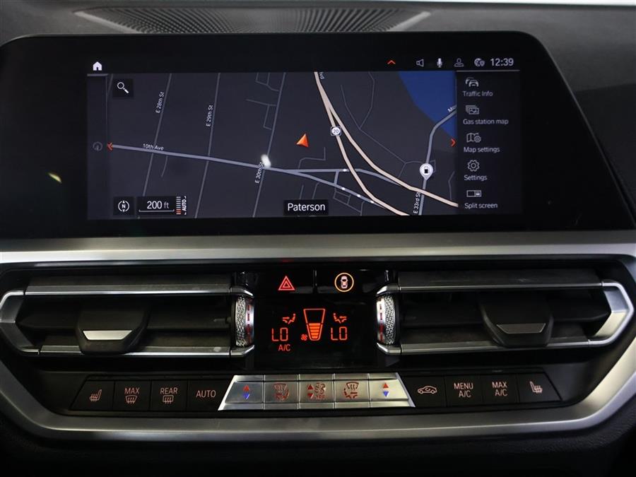 2019 BMW 3-Series 330xi xDrive Sedan photo