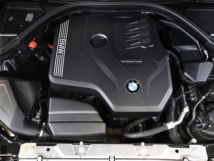 2019 BMW 3-Series 330xi xDrive Sedan photo