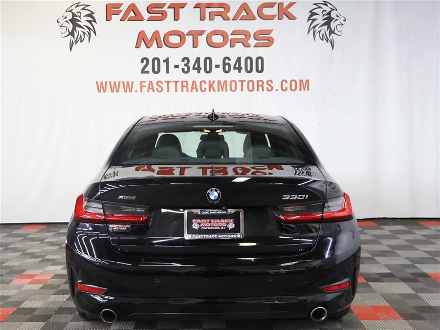 2019 BMW 3-Series 330xi xDrive Sedan photo