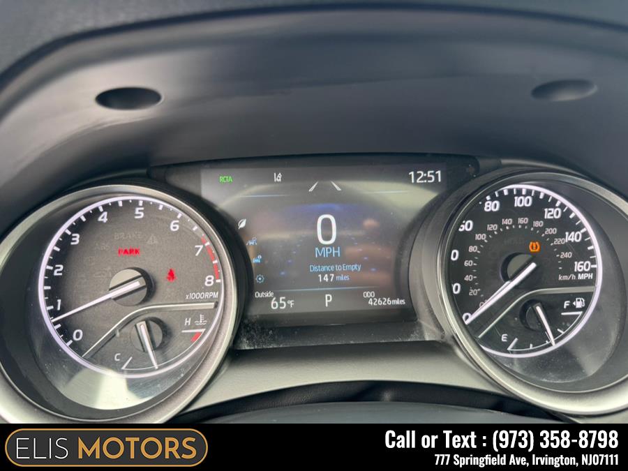 2023 Toyota Camry SE Nightshade Auto AWD (Natl) photo