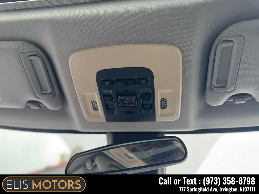 2023 Toyota Camry SE Nightshade Auto AWD (Natl) photo