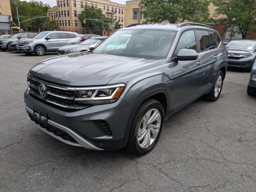2023 Volkswagen Atlas 3.6L V6 SE w/Technology 4MOTIO photo