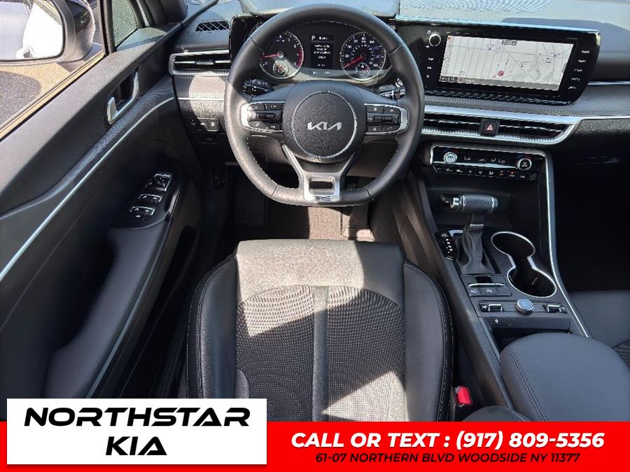 2024 Kia K5 GT-Line photo