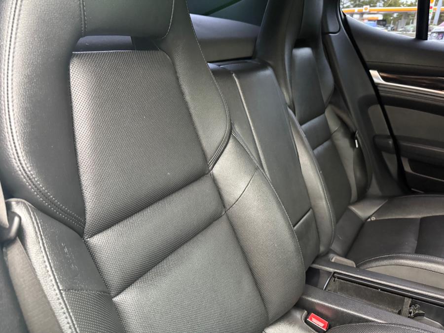 2013 Porsche Panamera 4S photo