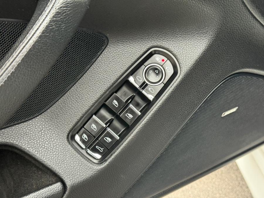 2013 Porsche Panamera 4S photo