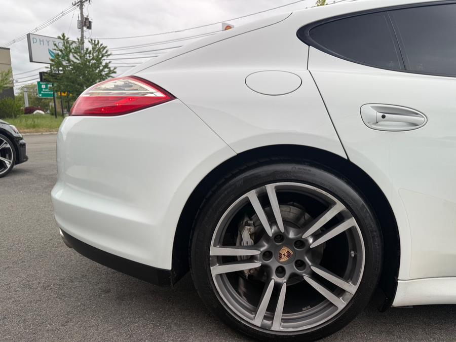 2013 Porsche Panamera 4S photo