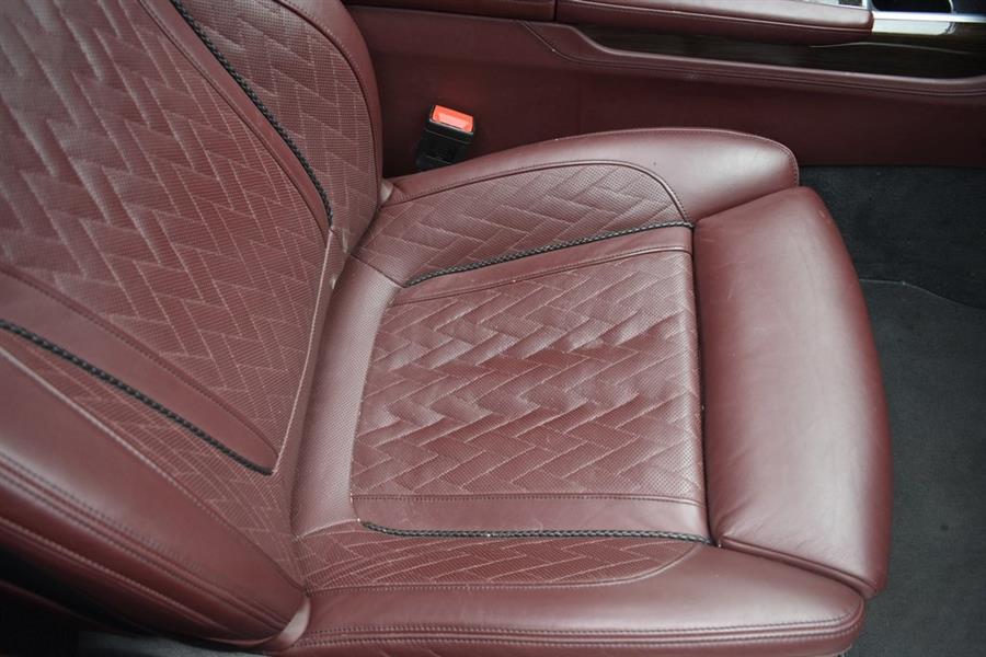2022 BMW 7-Series 750i xDrive photo