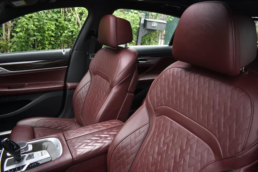 2022 BMW 7-Series 750i xDrive photo