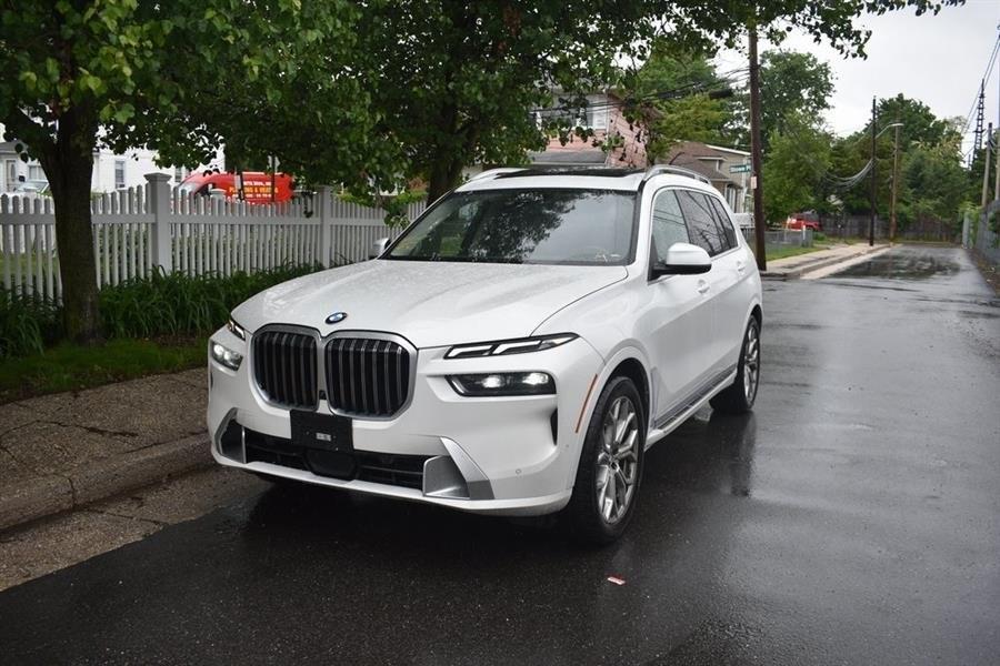 2024 BMW X7 xDrive40i photo