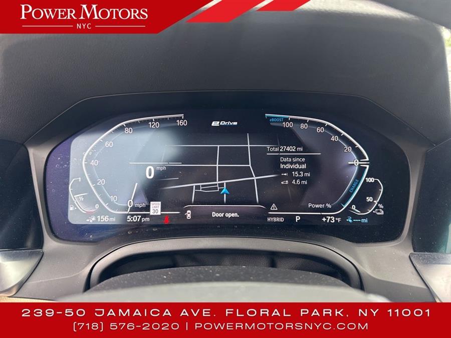2022 BMW 3-Series 330e xDrive photo