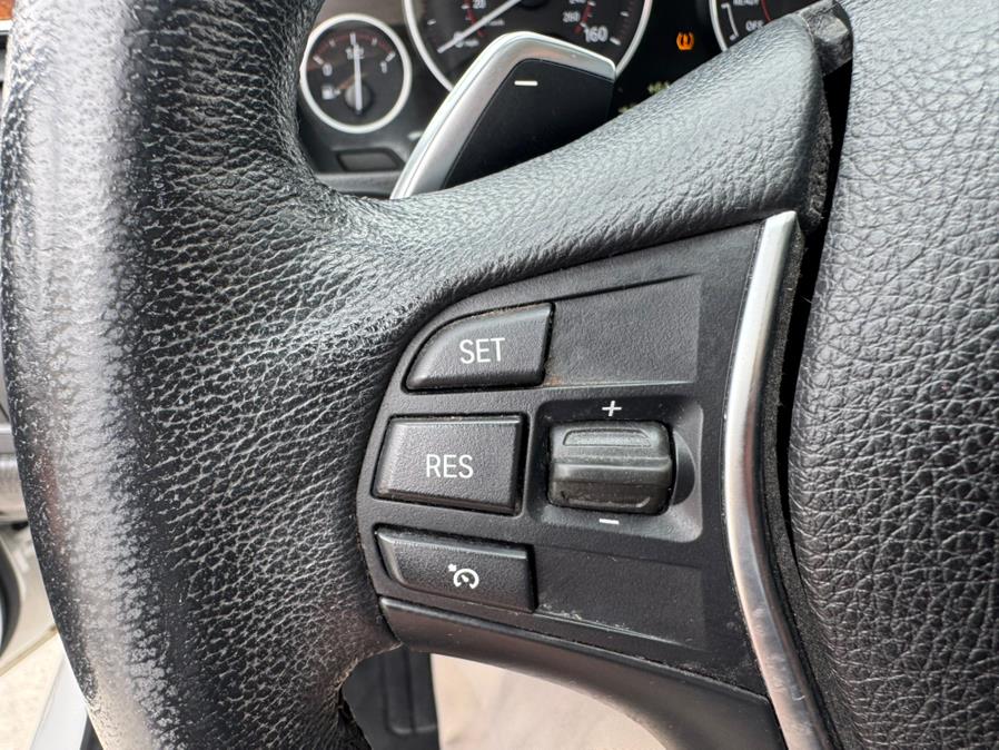 2018 BMW 3-Series 330i xDrive Sedan photo