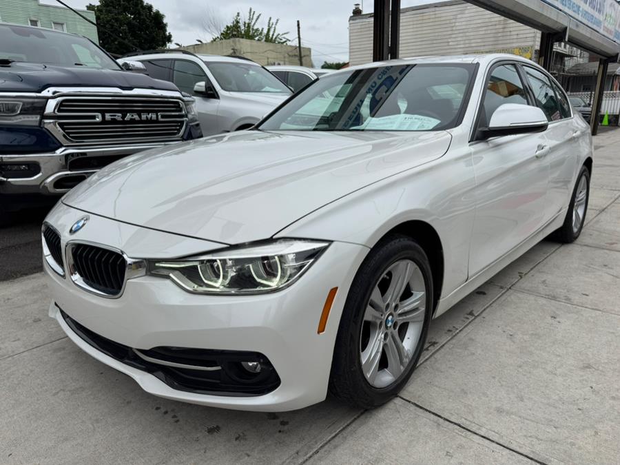 2018 BMW 3-Series 330i xDrive Sedan photo