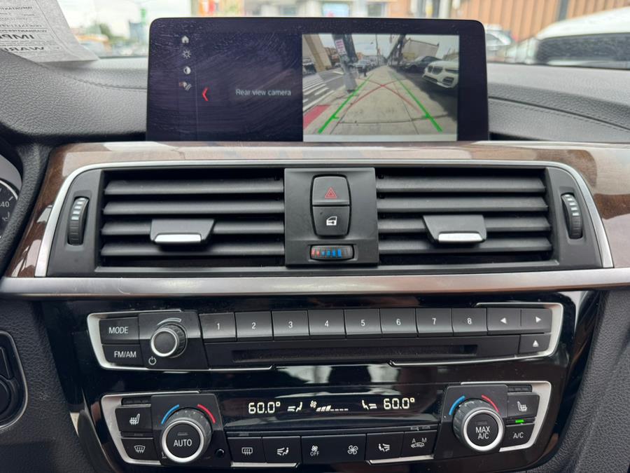 2018 BMW 3-Series 330i xDrive Sedan photo