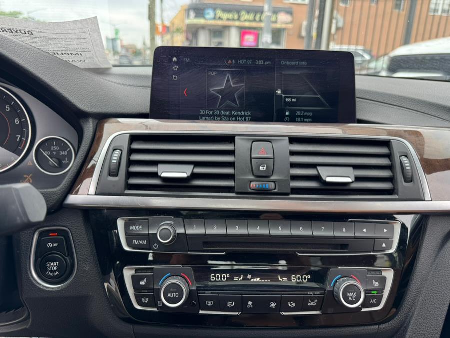 2018 BMW 3-Series 330i xDrive Sedan photo