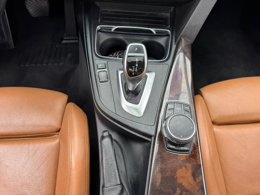 2018 BMW 3-Series 330i xDrive Sedan photo