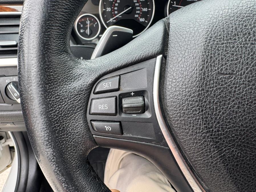 2018 BMW 3-Series 330i xDrive Sedan photo
