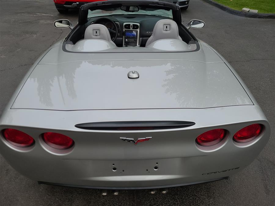 2005 Chevrolet Corvette photo