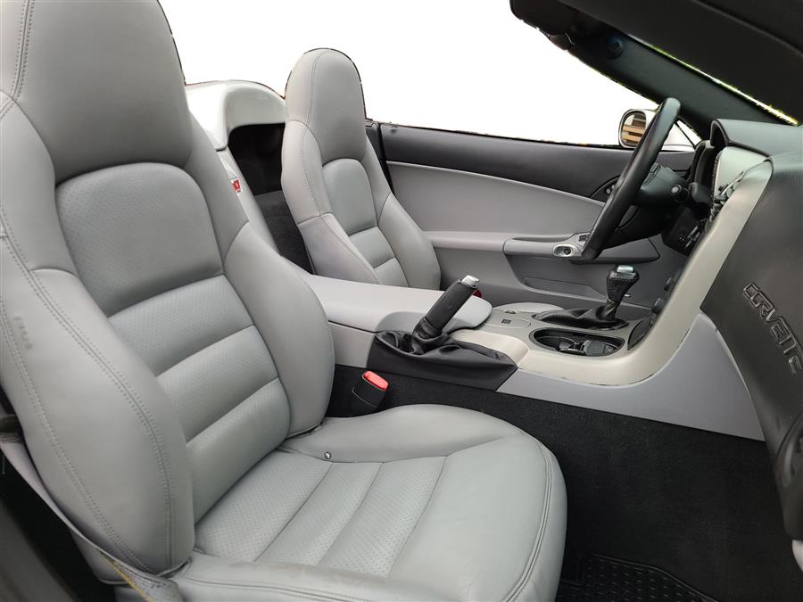 2005 Chevrolet Corvette photo