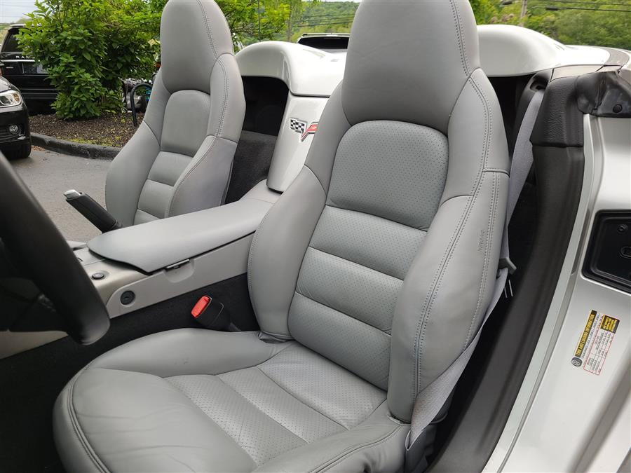 2005 Chevrolet Corvette photo
