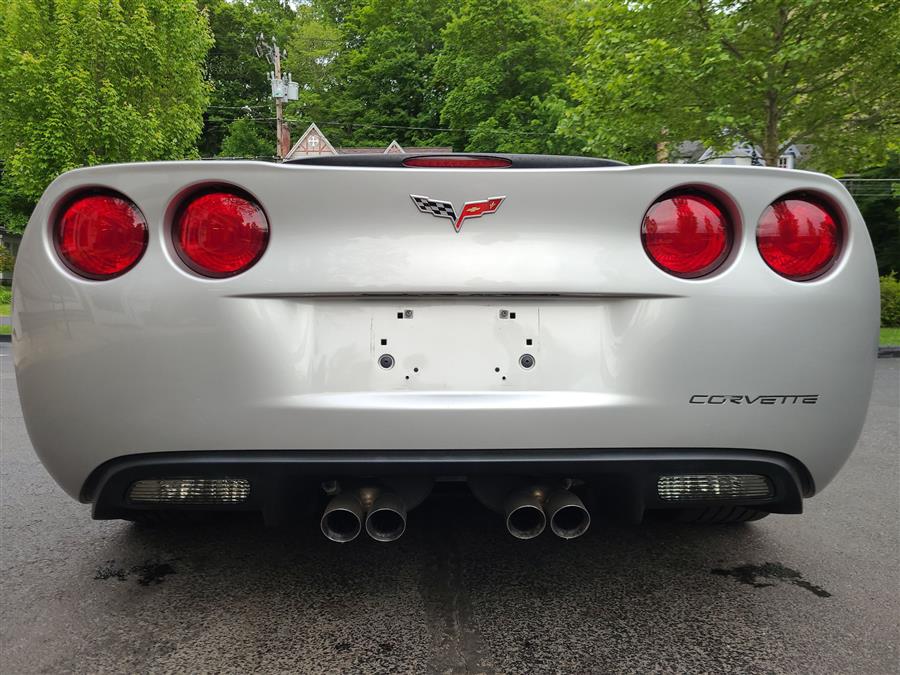 2005 Chevrolet Corvette photo
