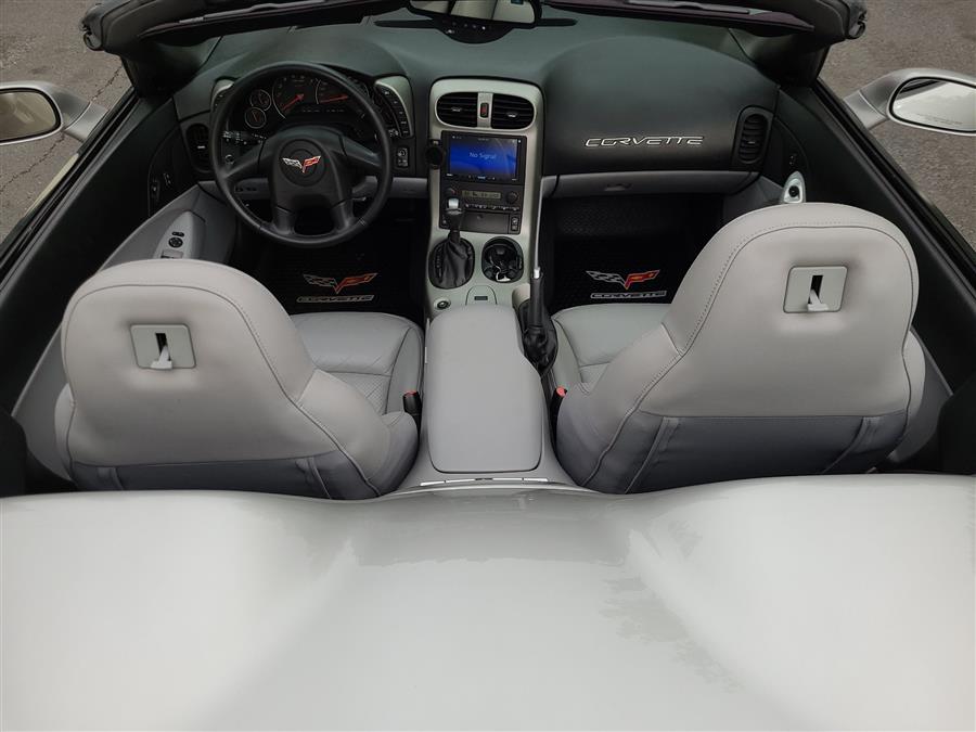 2005 Chevrolet Corvette photo