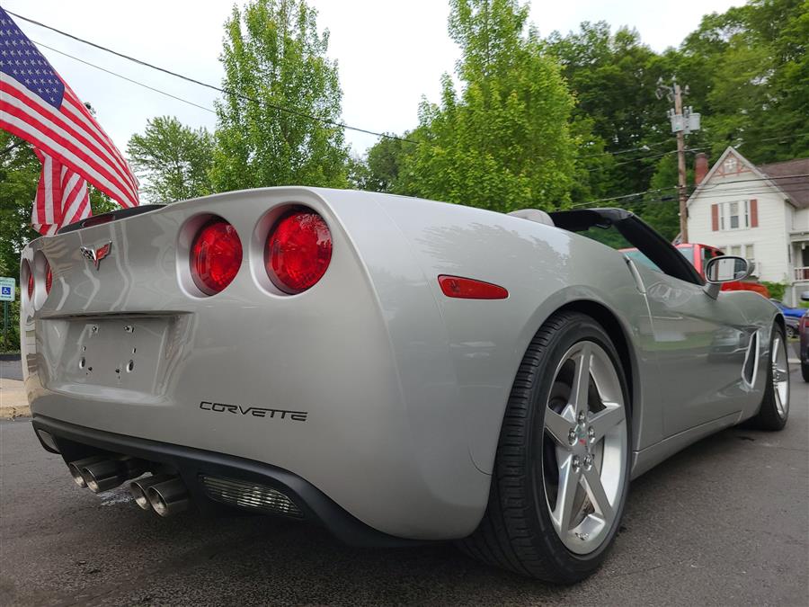 2005 Chevrolet Corvette photo