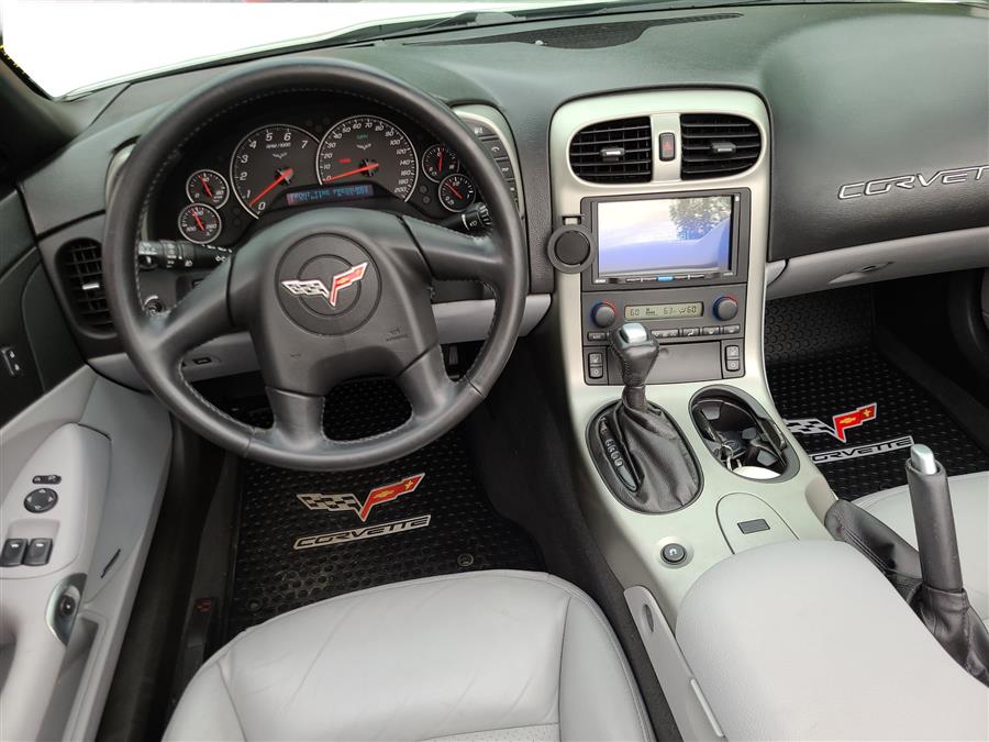2005 Chevrolet Corvette photo