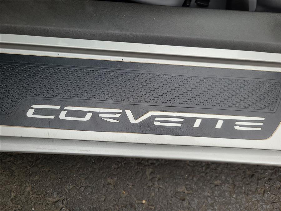 2005 Chevrolet Corvette photo