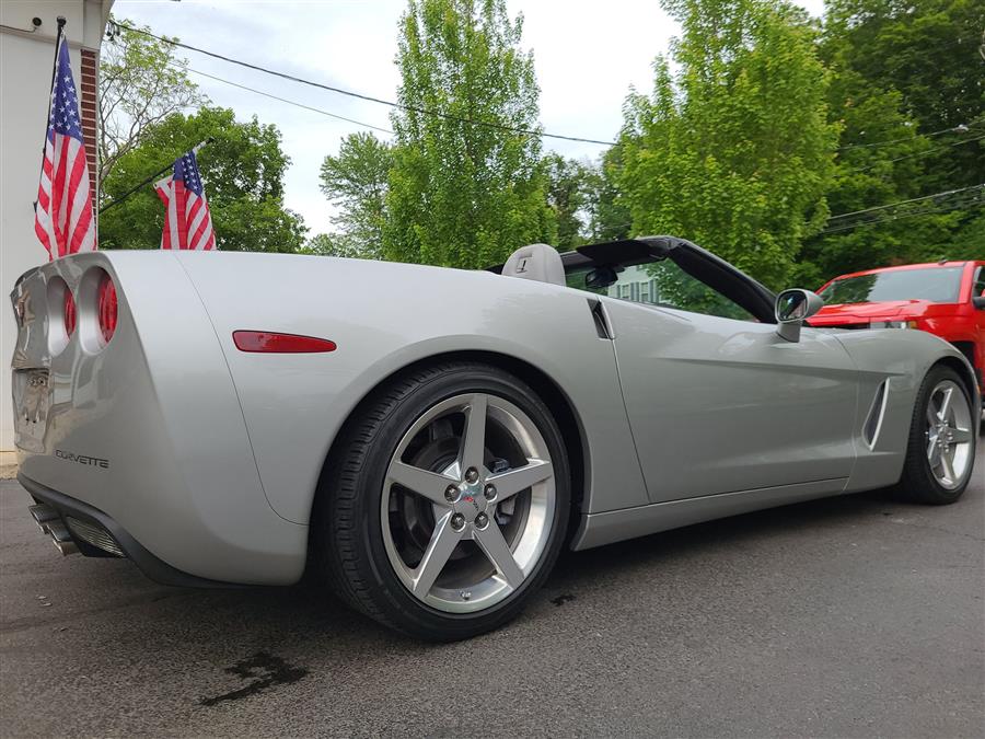 2005 Chevrolet Corvette photo