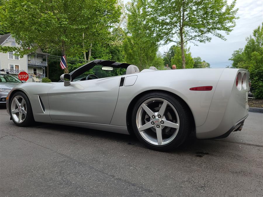 2005 Chevrolet Corvette photo