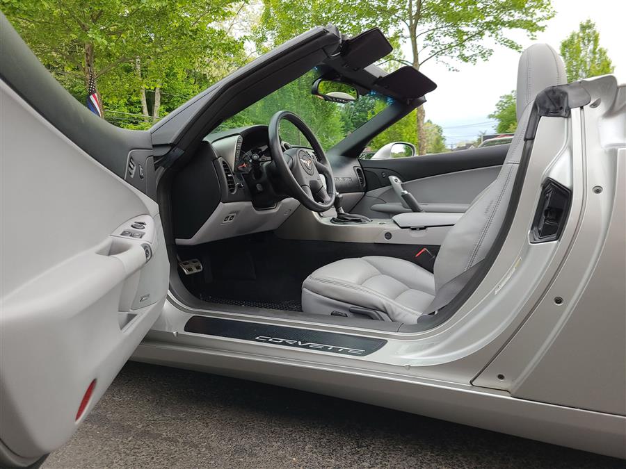 2005 Chevrolet Corvette photo