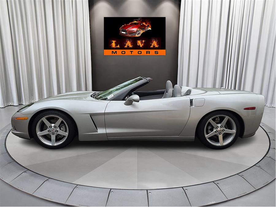2005 Chevrolet Corvette photo