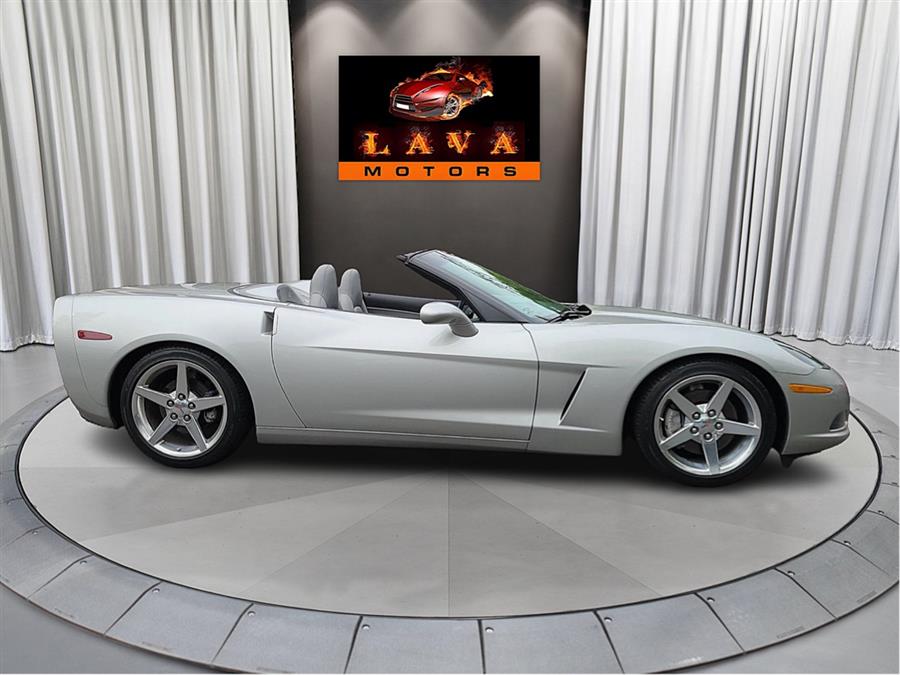 2005 Chevrolet Corvette photo