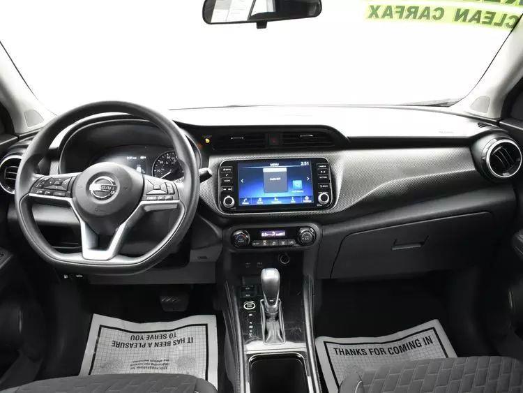 2021 Nissan Kicks SV Sport Utility 4D photo