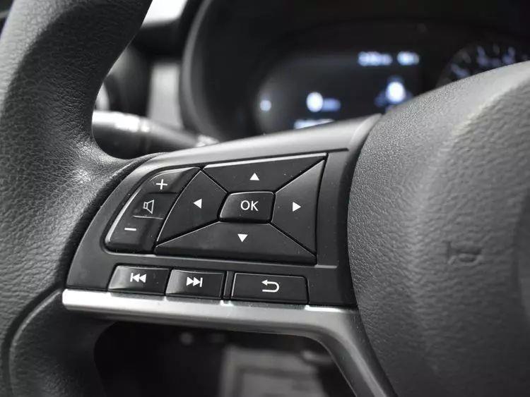 2021 Nissan Kicks SV Sport Utility 4D photo